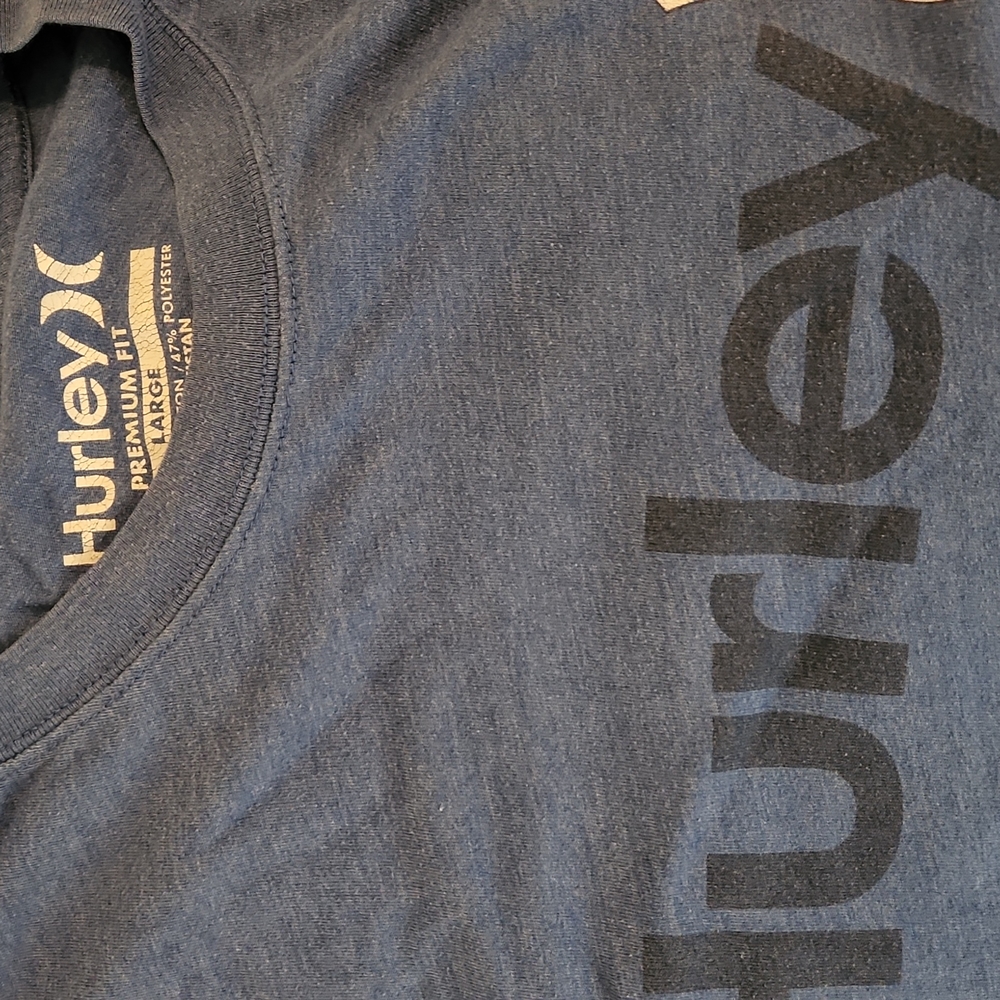 Hurley Tee - Picture 4 of 5